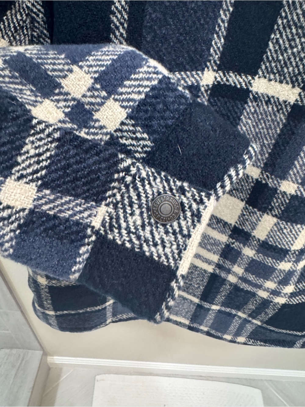Levi's Men's Blue Plaid Shacket Coat Lined and Insulated Size M Cabincore Work - Picture 6 of 13